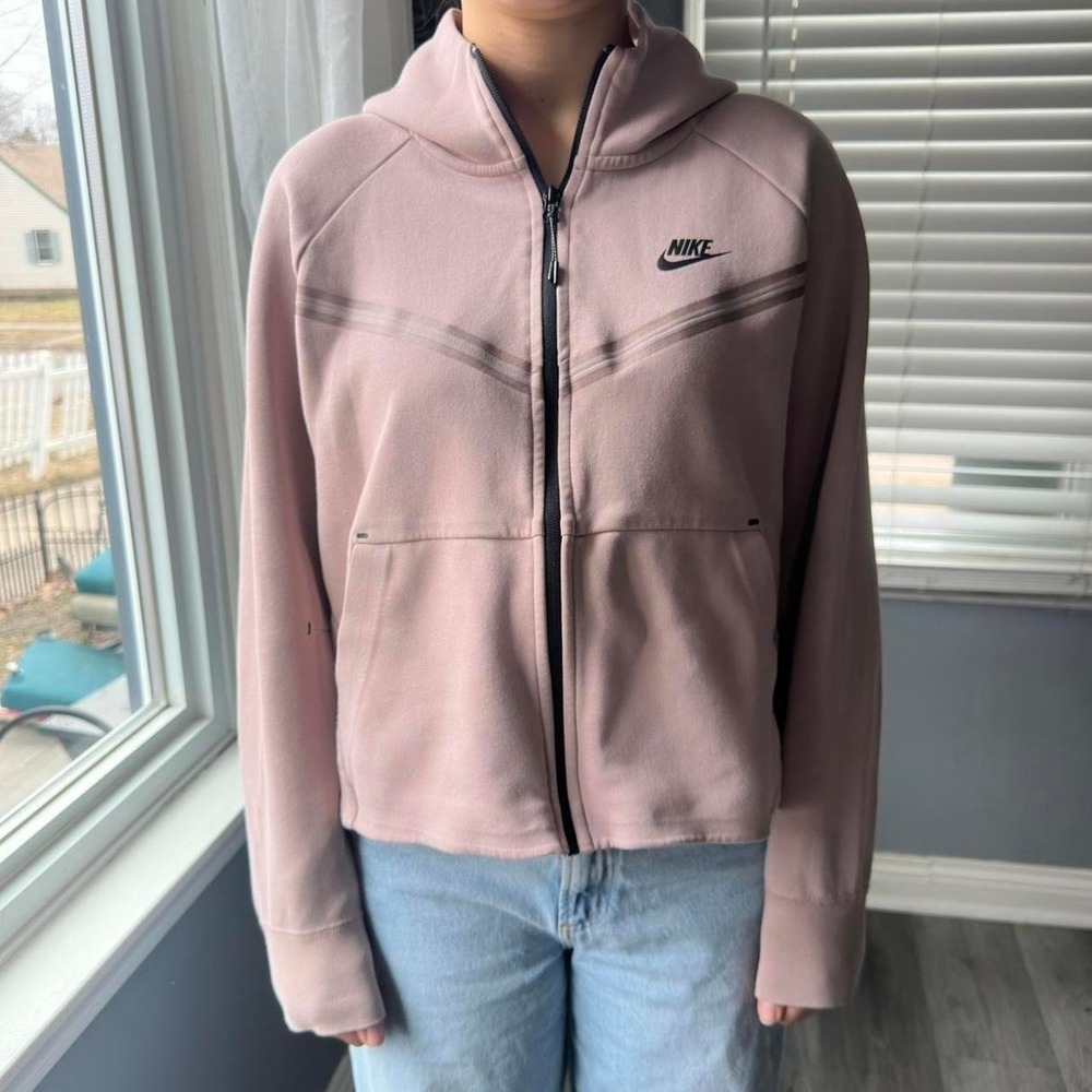 Nike Tech Women's Size L Pink Zip-Up cropped Hoodie Fleece pockets